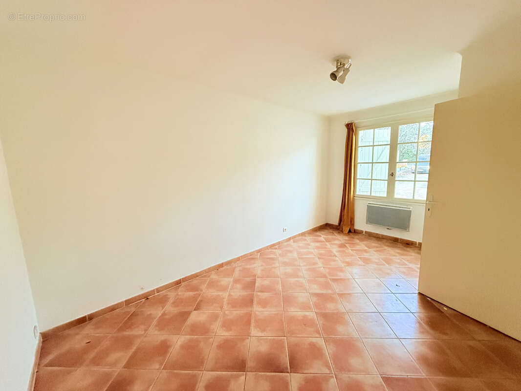 Maison à LE CASTELLET