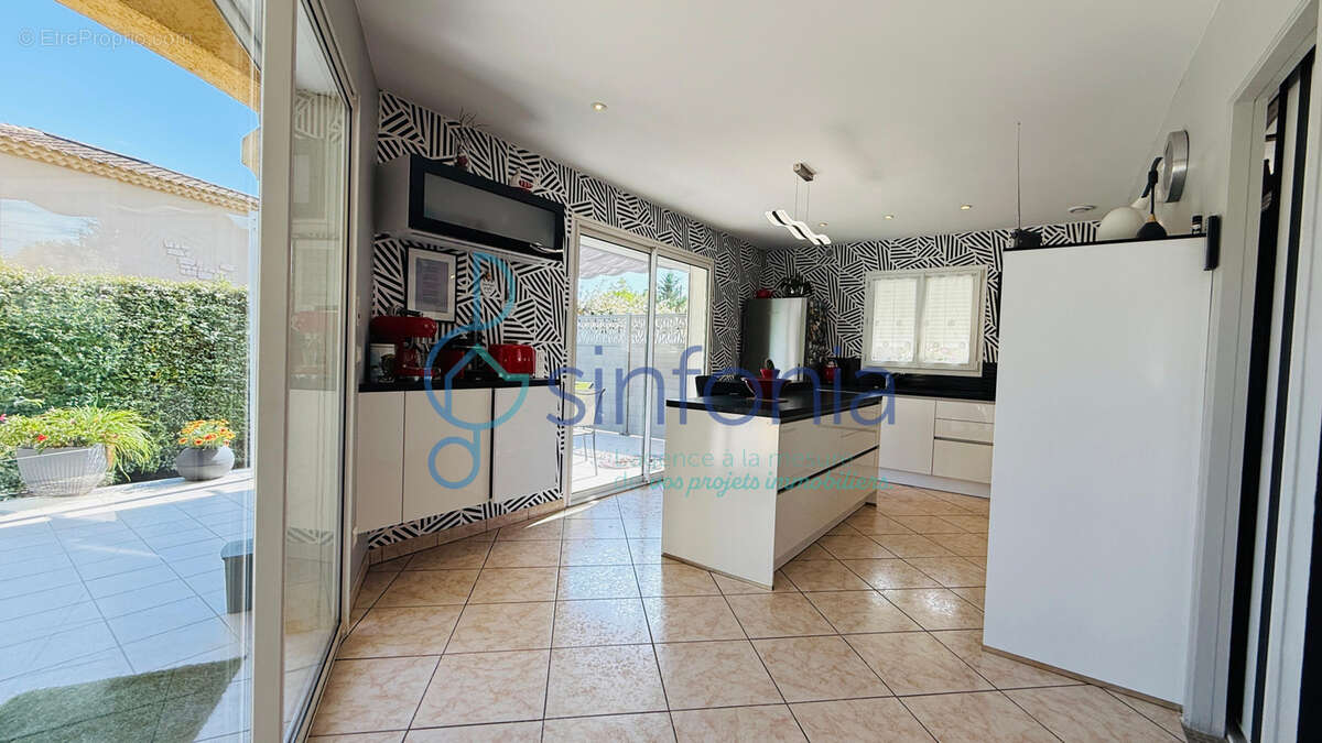 Vente maison coup de coeur située à seulement 4 km de la cité ducale d'Uzès. - photo 12