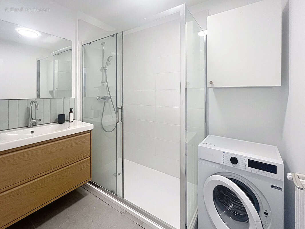 Appartement 3 pièces entièrement rénové avec vue seine - photo 2