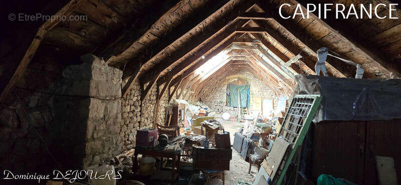 Maison à ISSAMOULENC