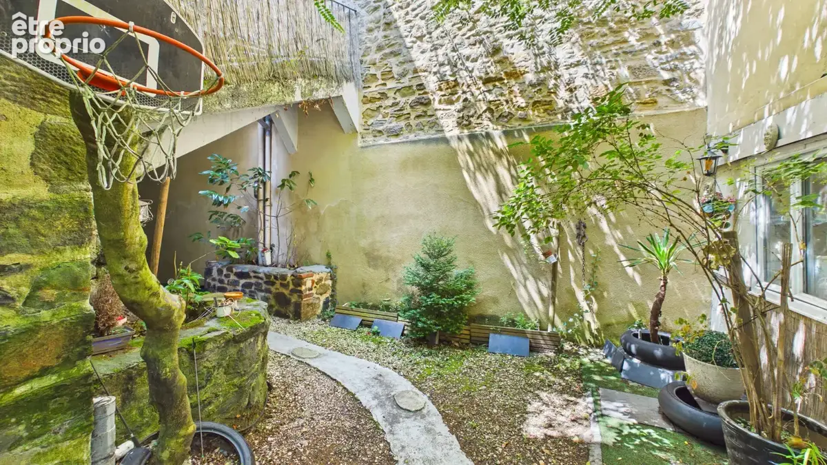 Maison de ville en pierre 140 m² avec cour intimiste, terrasse 26 m² et stationnement couvert - photo 14