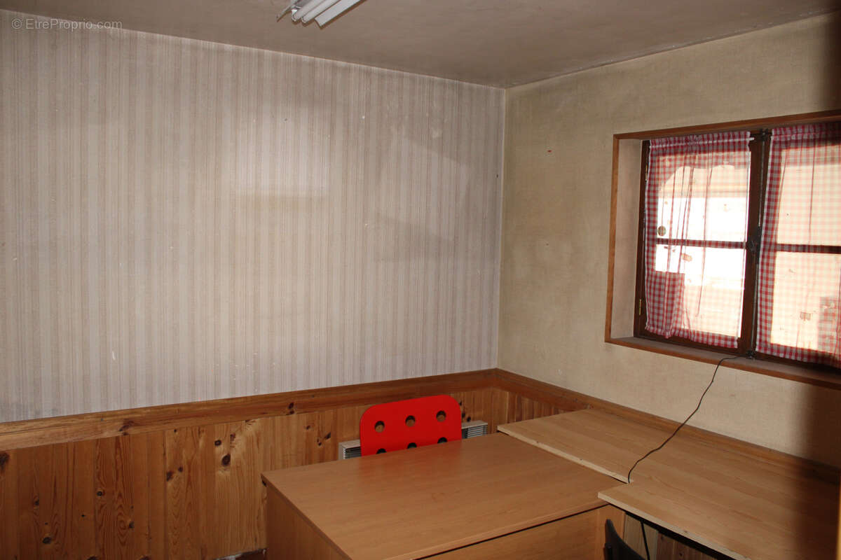 Maison à RIOM-ES-MONTAGNES