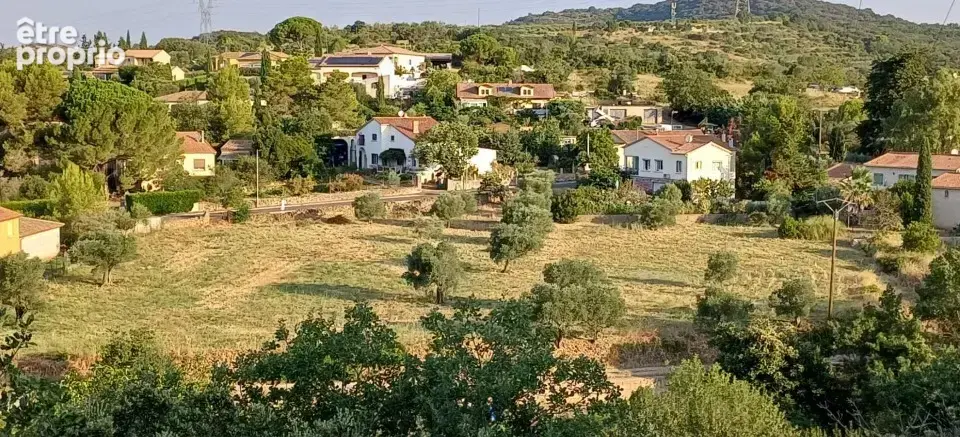 Terrain à GABIAN
