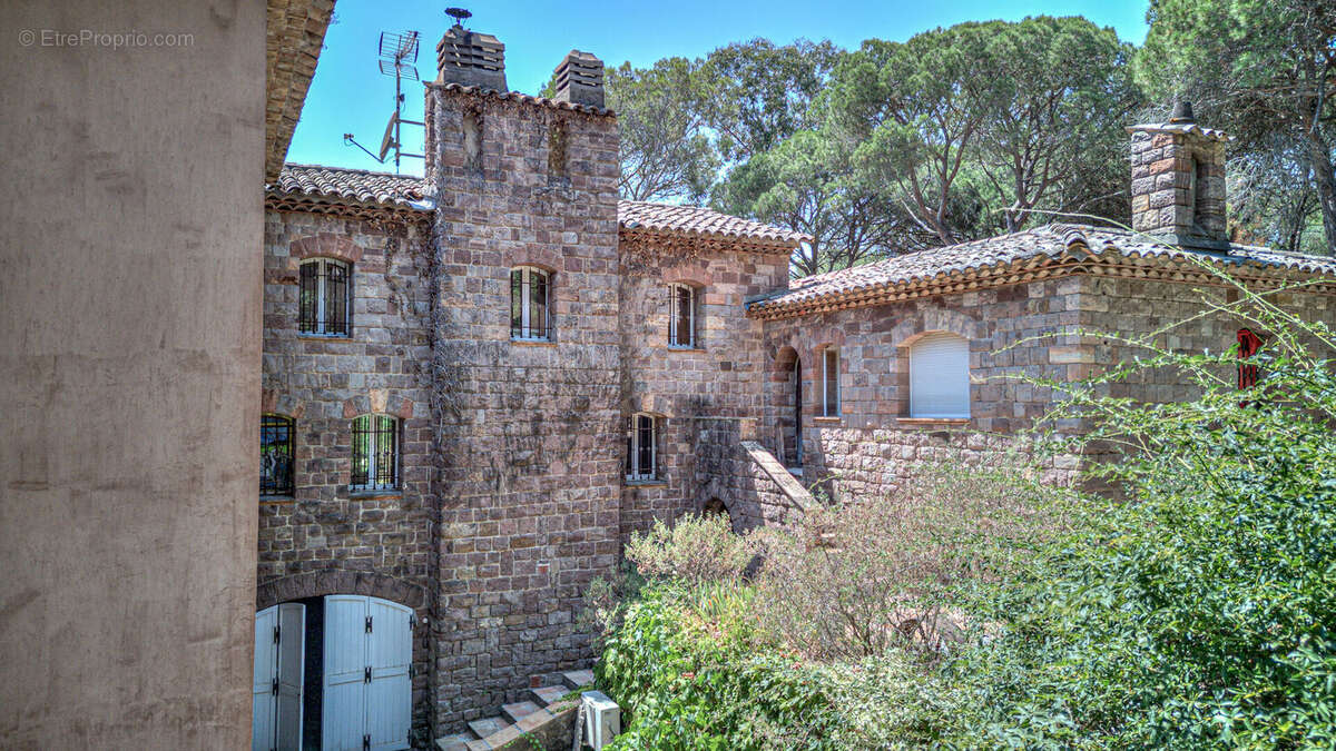 Maison à SAINT-RAPHAEL