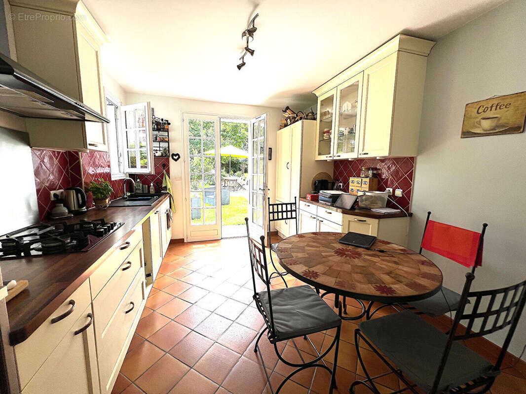 Maison à MONTFORT-L'AMAURY