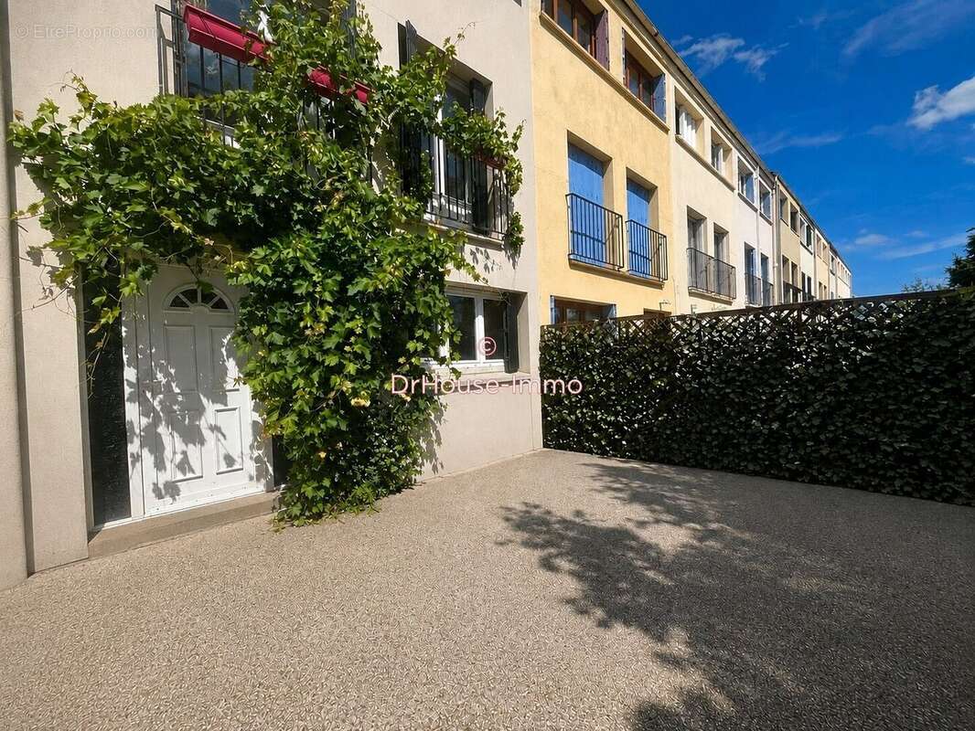 Maison 104 m² à Maurepas  - photo 5