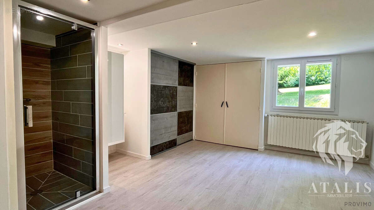 Maison à SAINT-VERAND