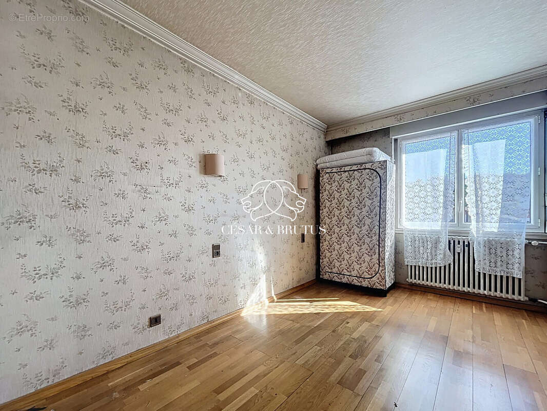 Appartement à LE PEAGE-DE-ROUSSILLON