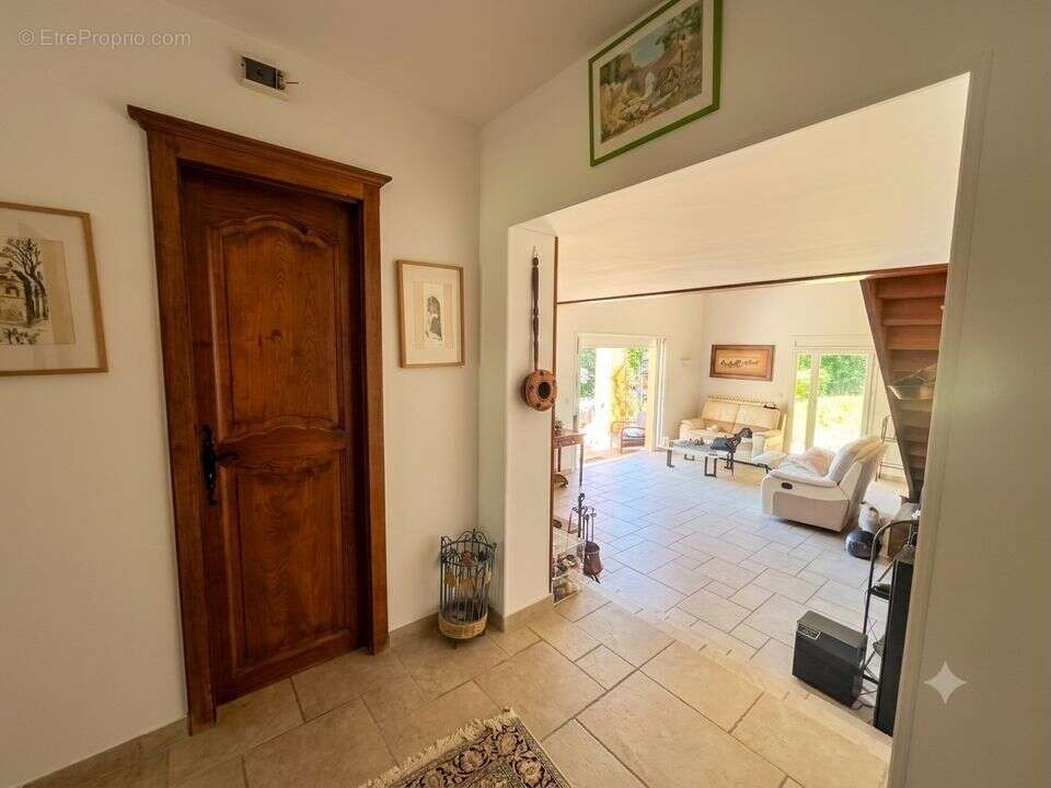 Villa de prestige au Beausset avec piscine, proche Bandol - photo 8