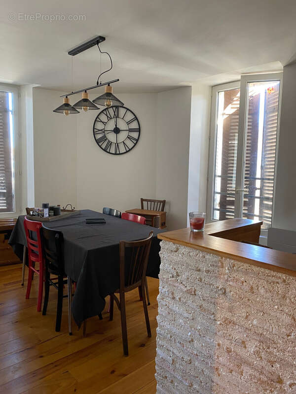 Commerce à PERIGUEUX