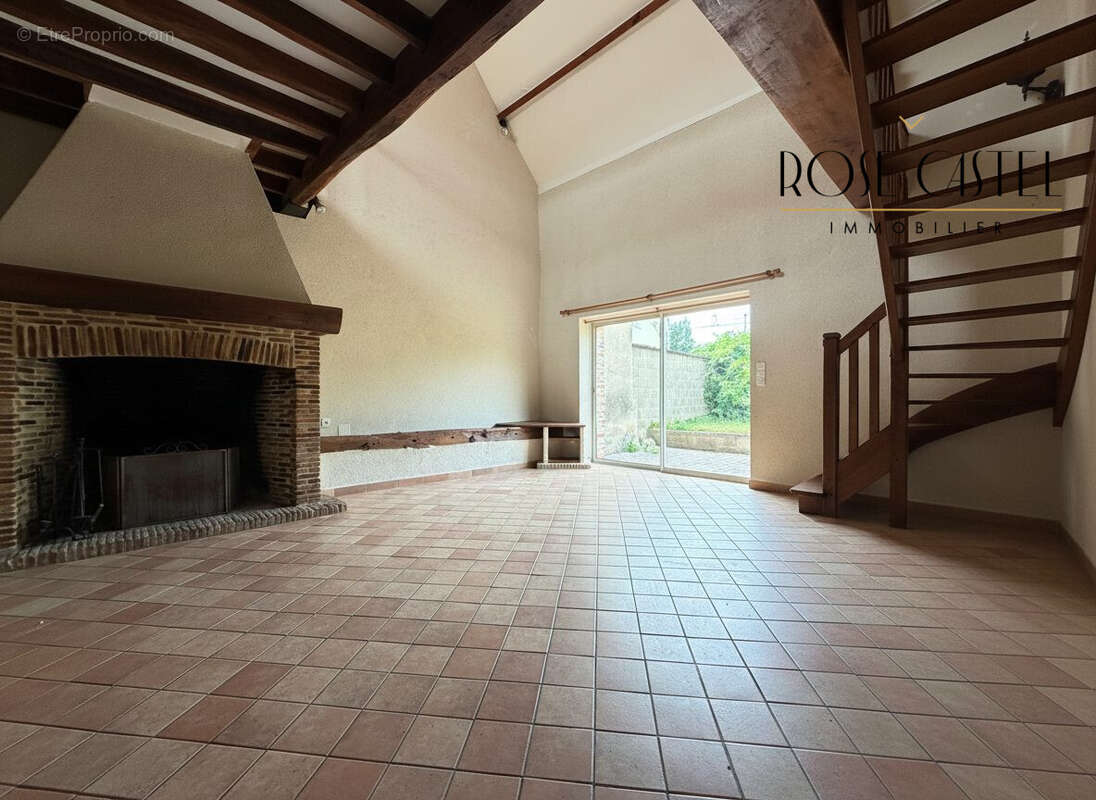 Maison à SAINT-PREST