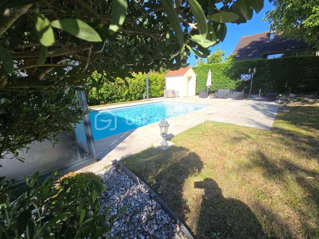 Maison à COURLON-SUR-YONNE