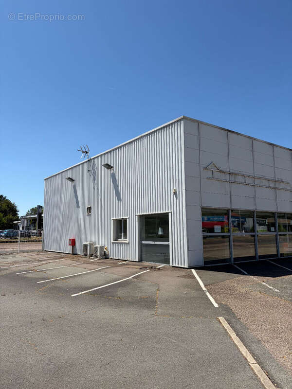 EXCLUSIVITE ! Local d'activité emplacement numéro 1 - photo 18