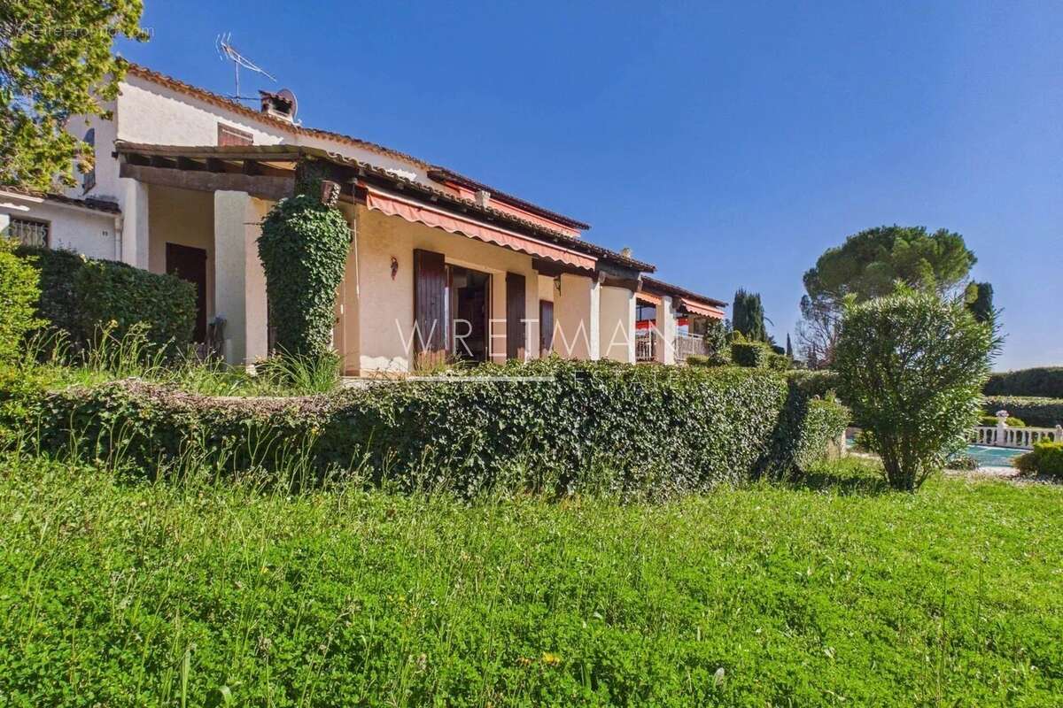Villa à rénover avec piscine et vue panoramique  - Montauroux - photo 15