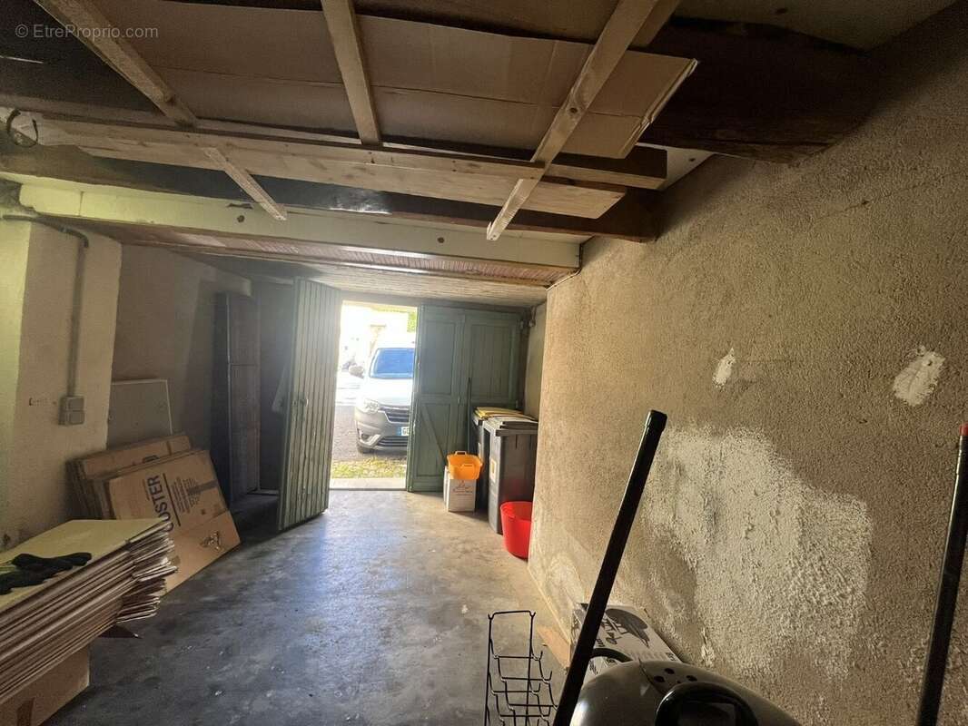 Maison à SAINT-GENIES-DE-FONTEDIT