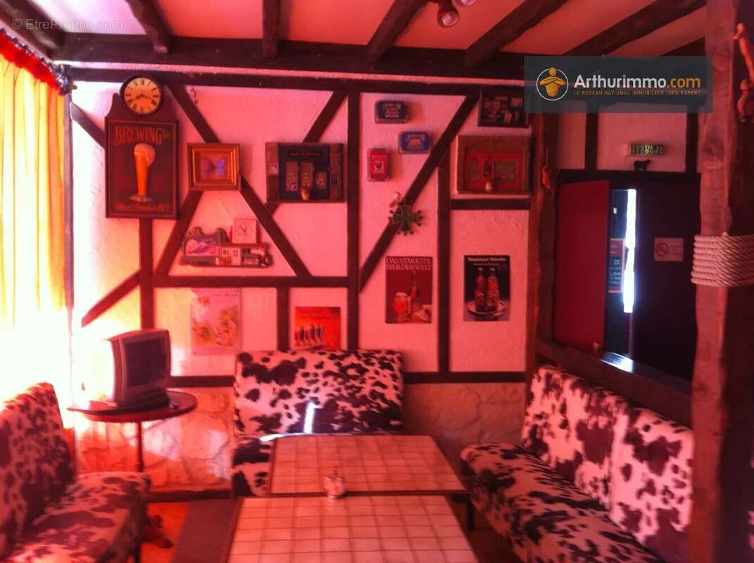 Commerce à MONTFERRIER