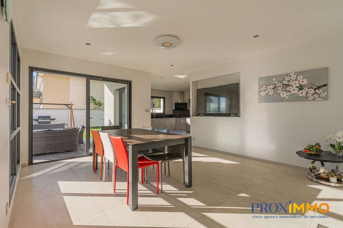 Maison 155 m² à Coublevie  - photo 6