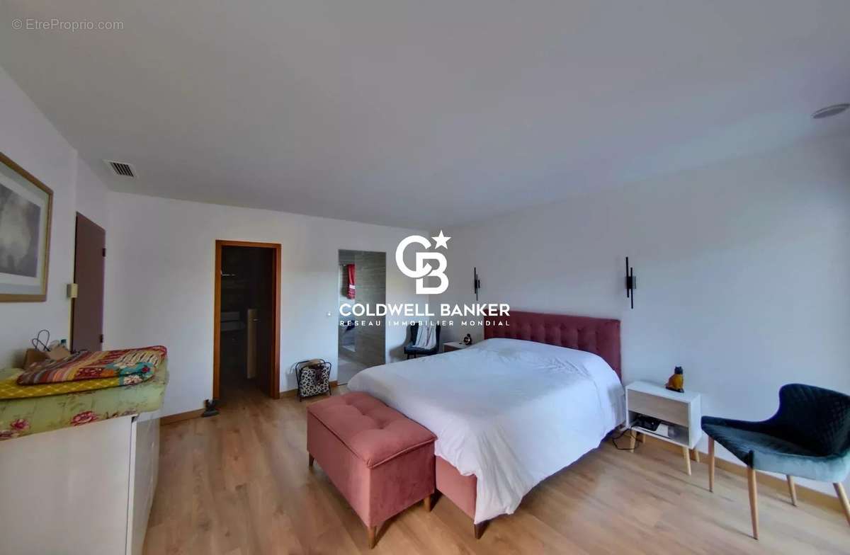 Maison à MONTESQUIEU-DES-ALBERES