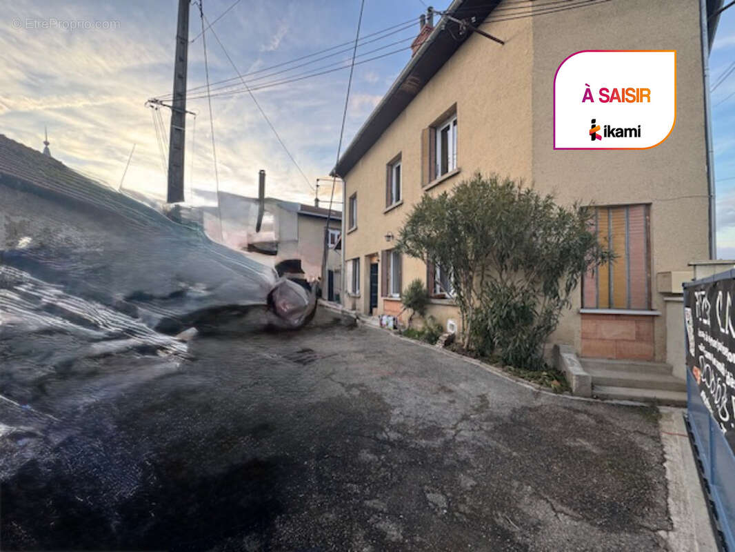 Maison à BEAUREPAIRE