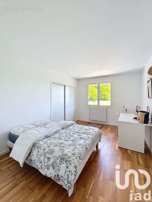 Maison 216 m² à Chatillon-La-Borde  - photo 7
