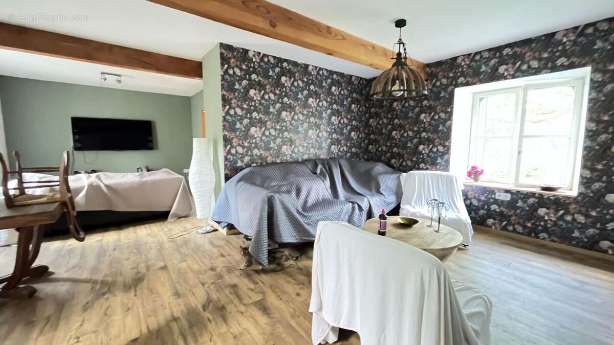 Maison à CHIDDES