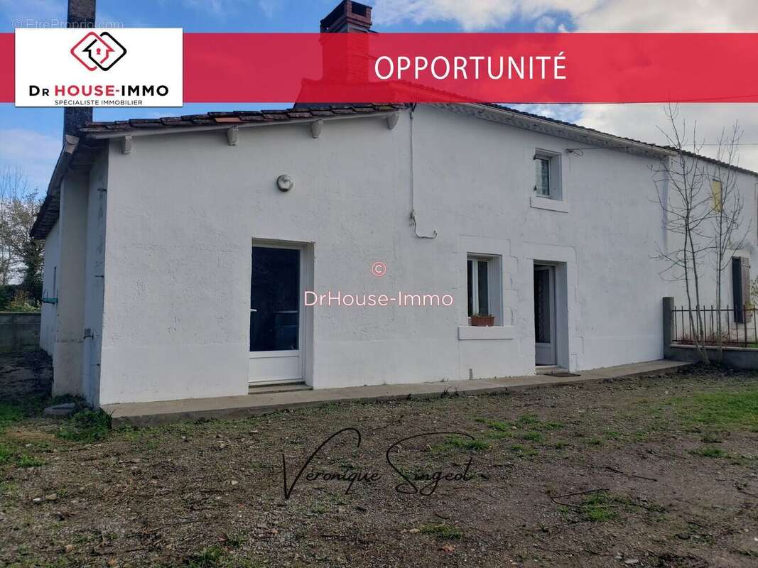 Maison à SAINT-MAURICE-LE-GIRARD