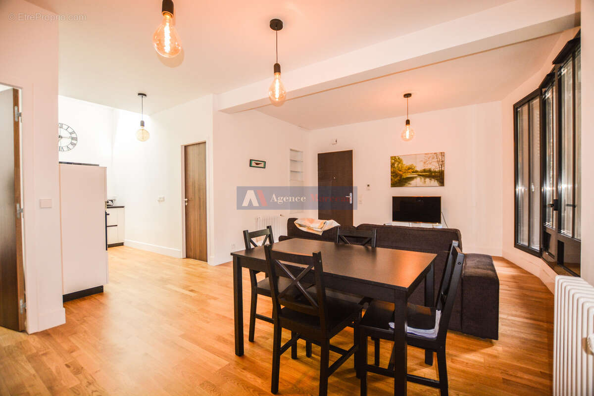 Appartement à COURBEVOIE