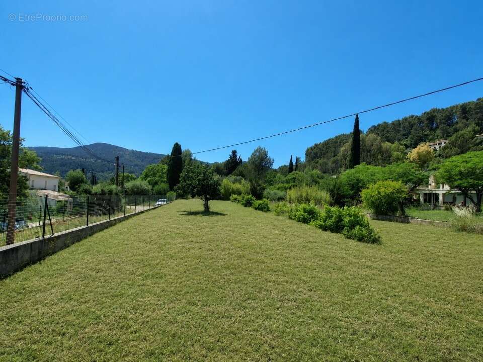 Terrain 600 m² à Sollies-Pont  - photo 4