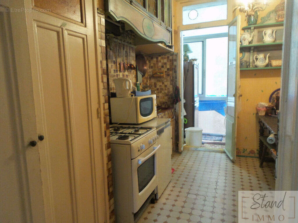 Appartement à MARSEILLE-6E