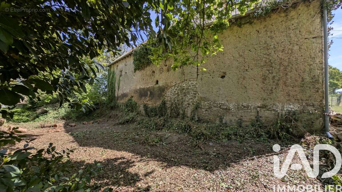 Maison 300 m² à Saint-Thual  - photo 9