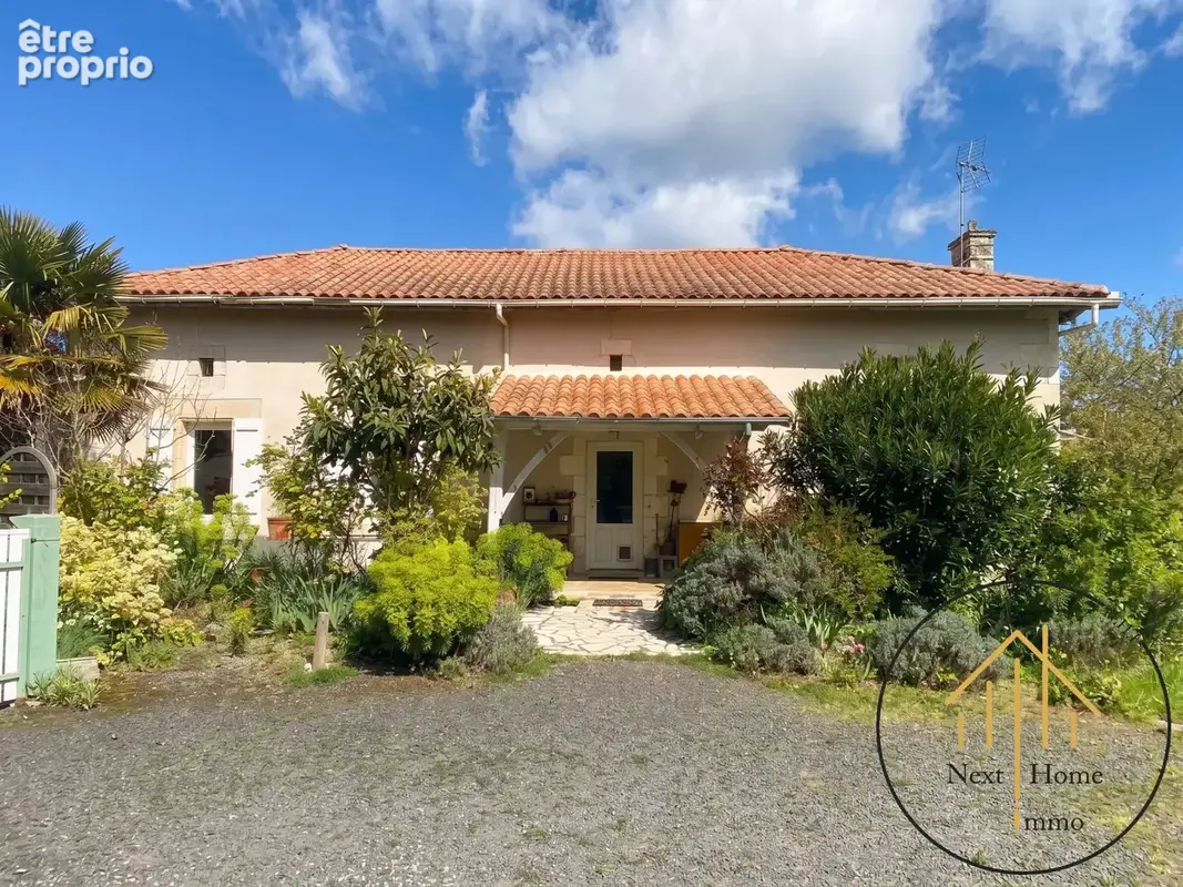 Maison à CHATIGNAC
