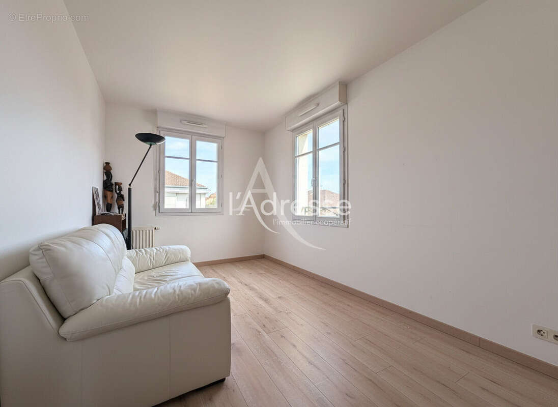 Appartement à BUSSY-SAINT-GEORGES