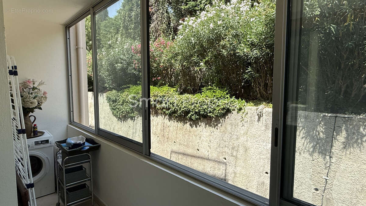 Le Cannet - Spacieux 3 pièces de 70 m2 rénové avec terrasse et garage fermé - photo 28