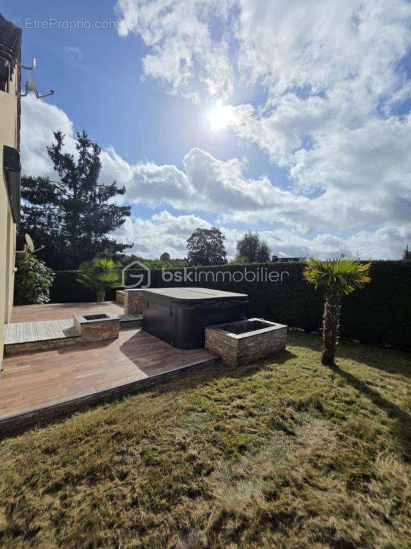 Maison à SAINTE-GAUBURGE-SAINTE-COLOMBE