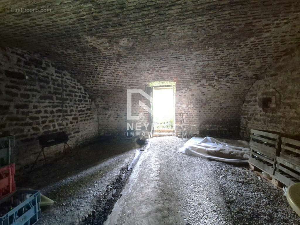 Maison à PARIS-L&#039;HOPITAL