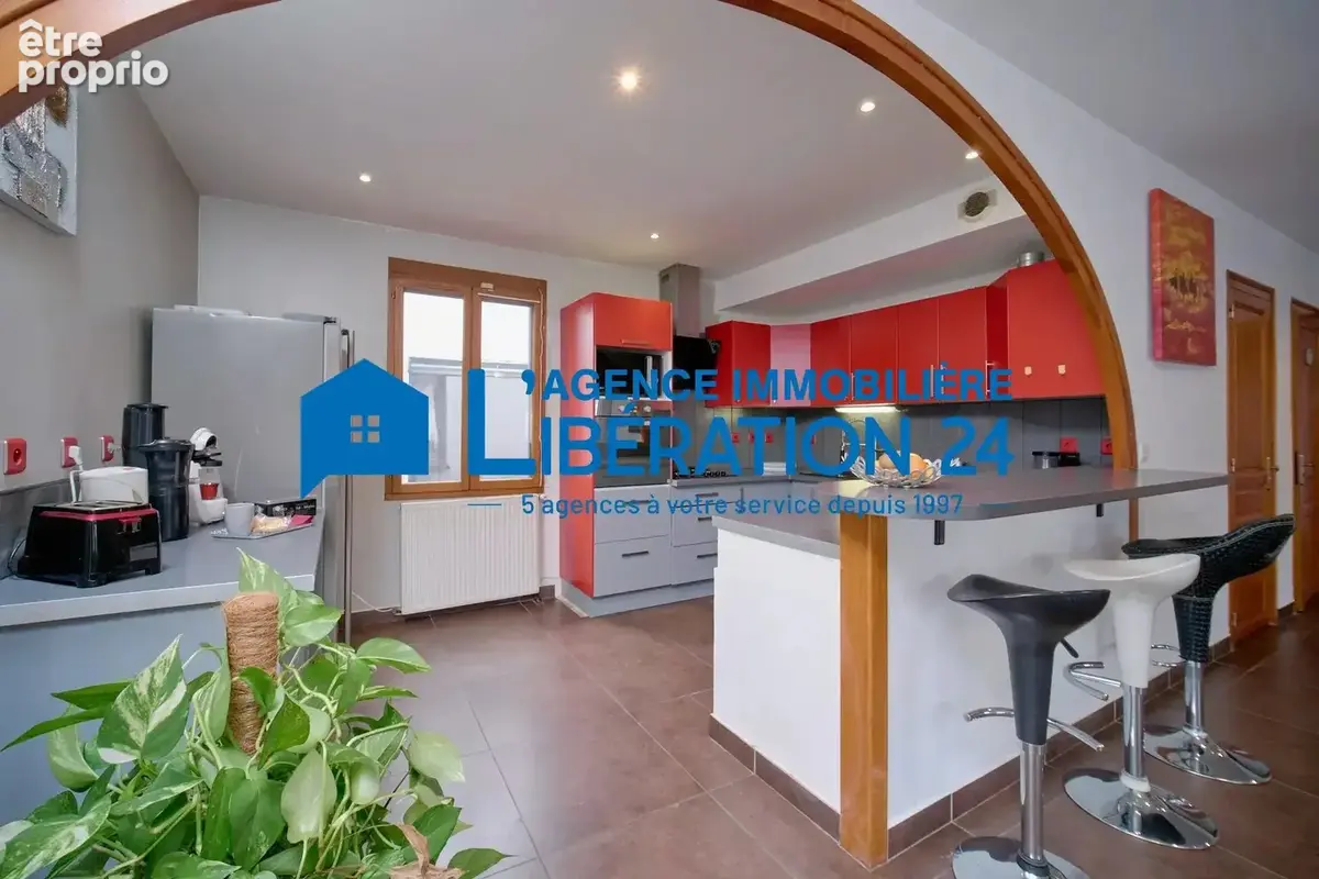 Spacieux appartement 5 pièces à Saint-Étienne - photo 5