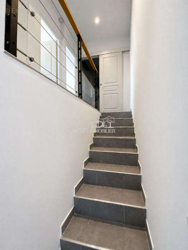 Appartement à LES PENNES-MIRABEAU