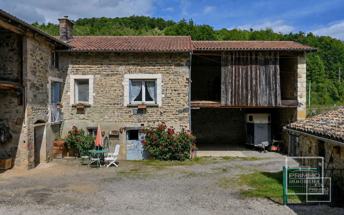 Maison à QUINCIE-EN-BEAUJOLAIS