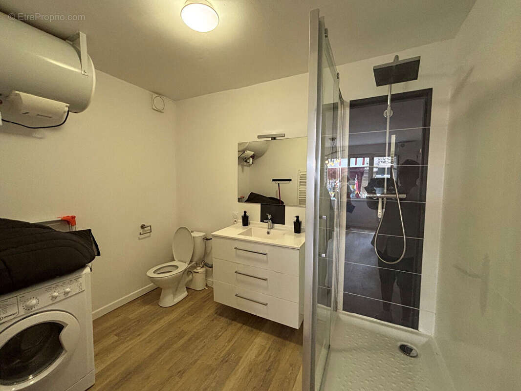 AURAY, hyper centre - STUDIO 30 m² - photo 7