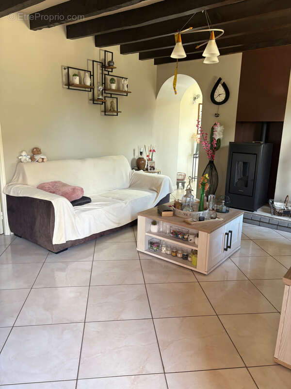 Maison à LA HAIE-TRAVERSAINE