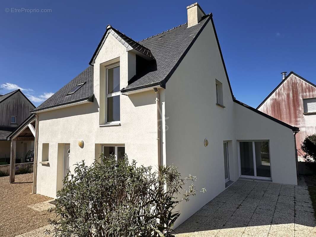 Maison à LOCOAL-MENDON