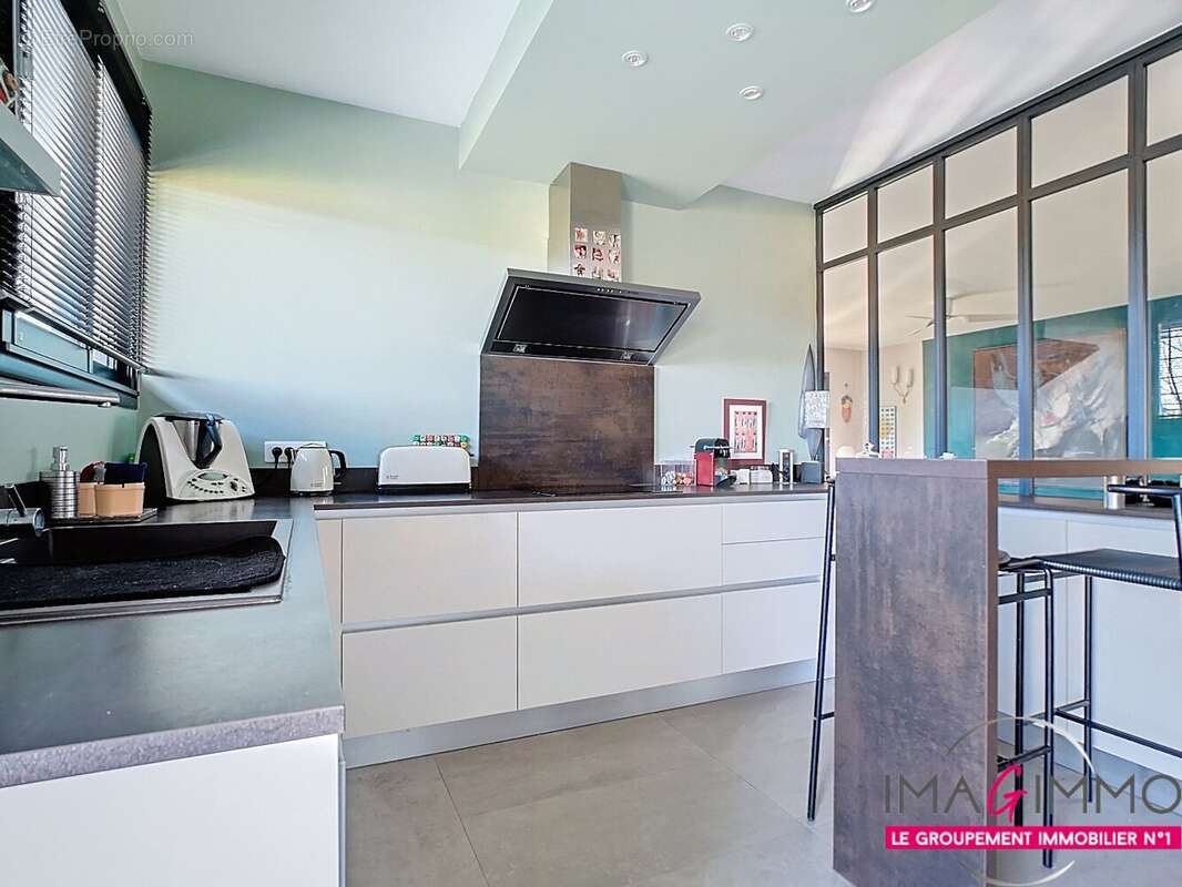 Maison à VAILHAUQUES