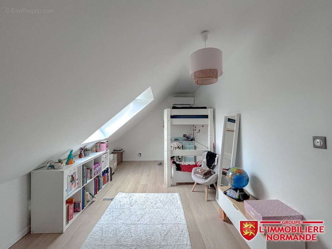 Maison à ROSNY-SUR-SEINE