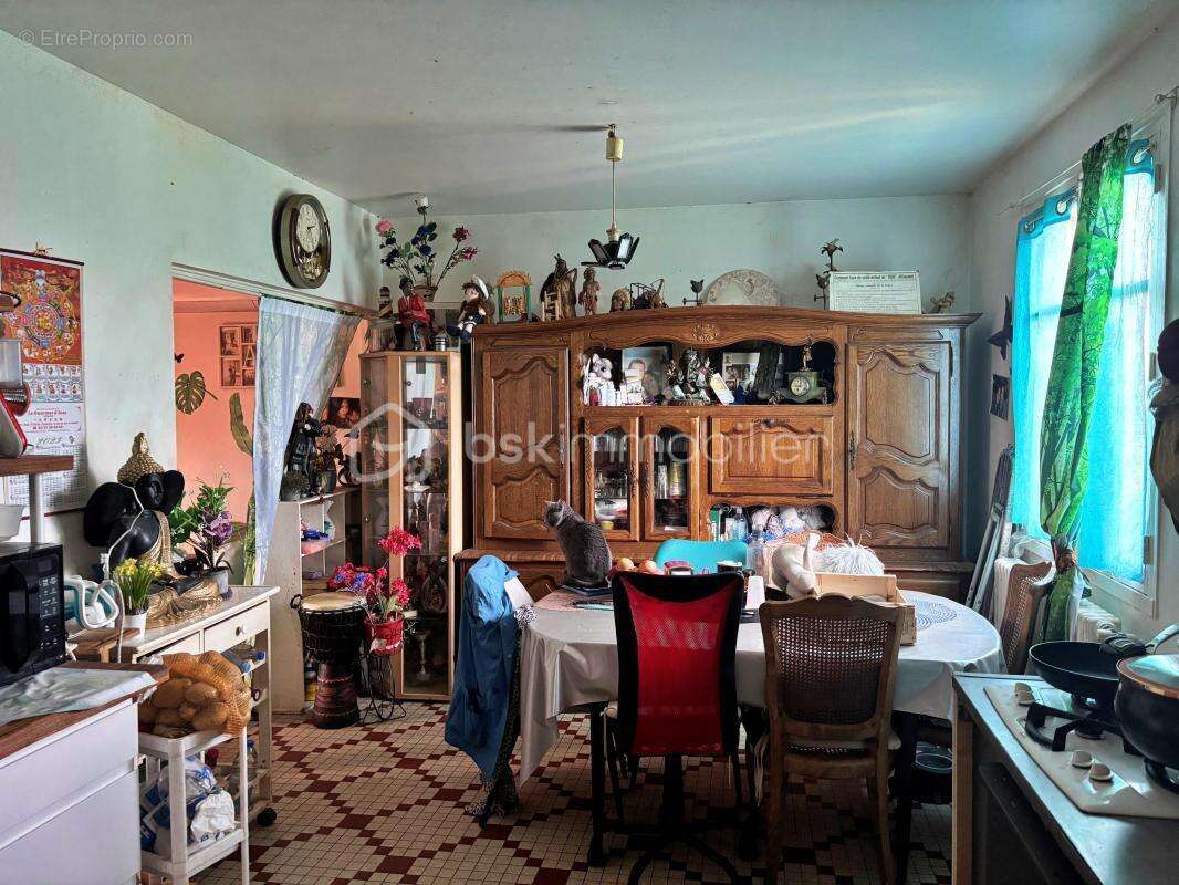 Maison familiale avec jardin verdoyant et charme à 5 minutes de Fontenay le Comte - photo 3