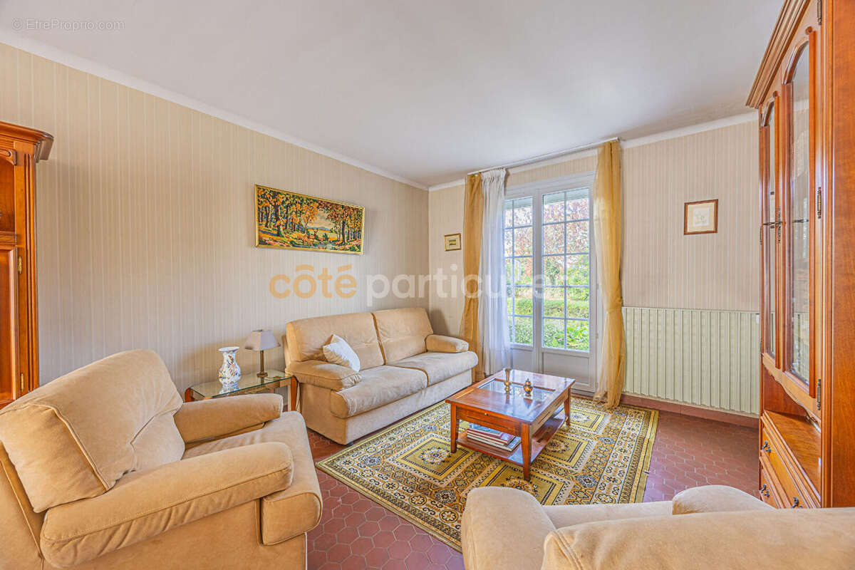 Maison à SAINTE-LUCE-SUR-LOIRE