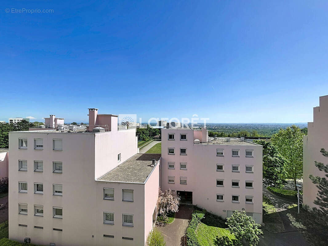 Appartement à RILLIEUX-LA-PAPE