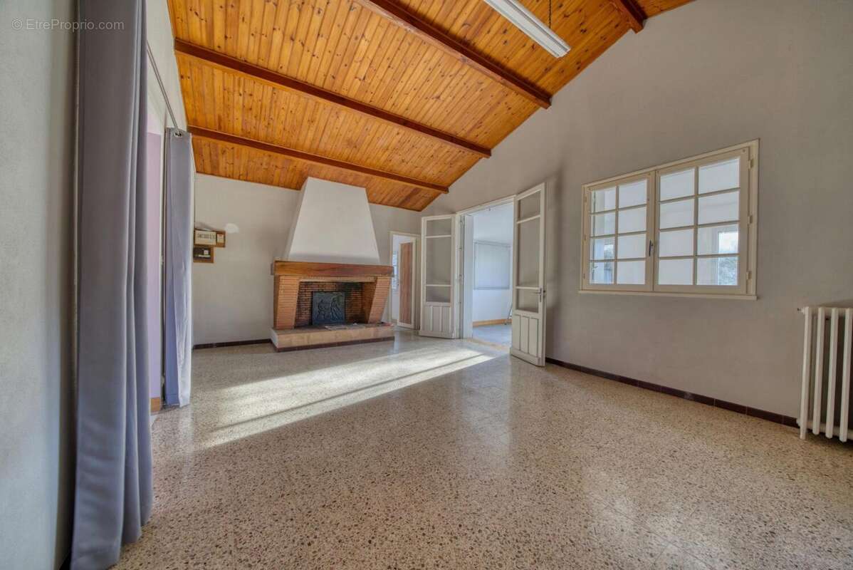 Photo 5 - Maison à LE DOUHET