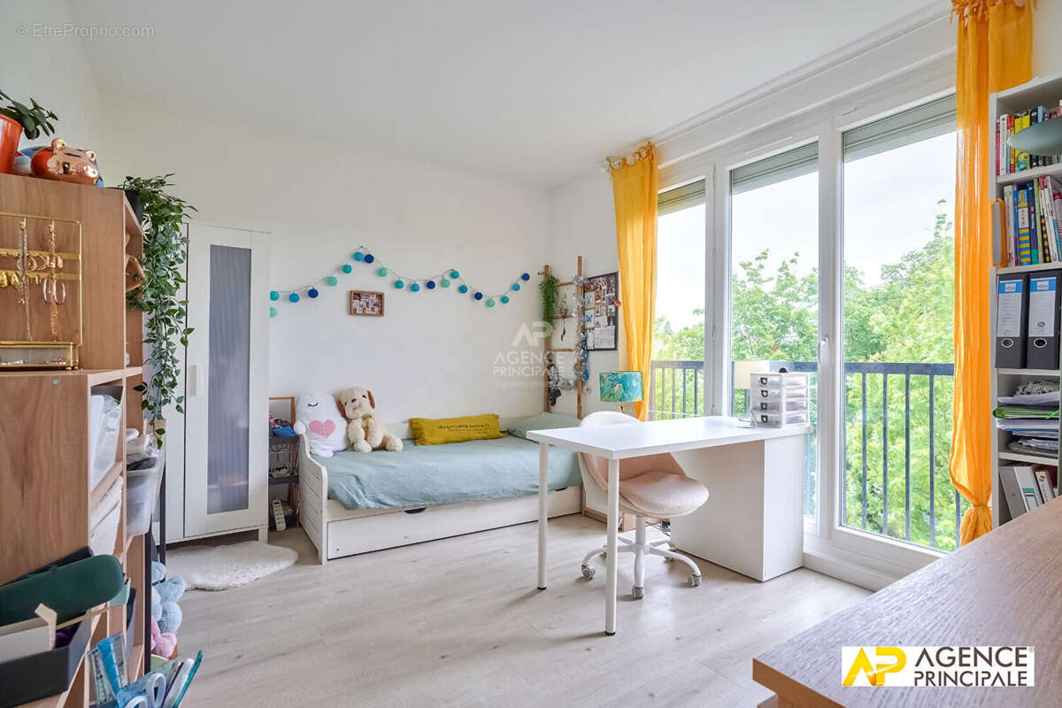 Appartement à MAISONS-LAFFITTE