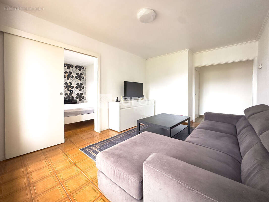 Appartement à SAINT-MARTIN-D'HERES