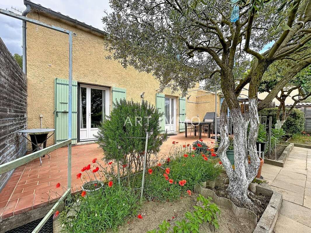 Maison à ROBION